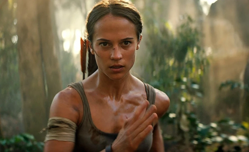 Алисия Вискандер из фильма Tomb Raider 2018 года похвалила Софи Тёрнер в роли Лары Крофт